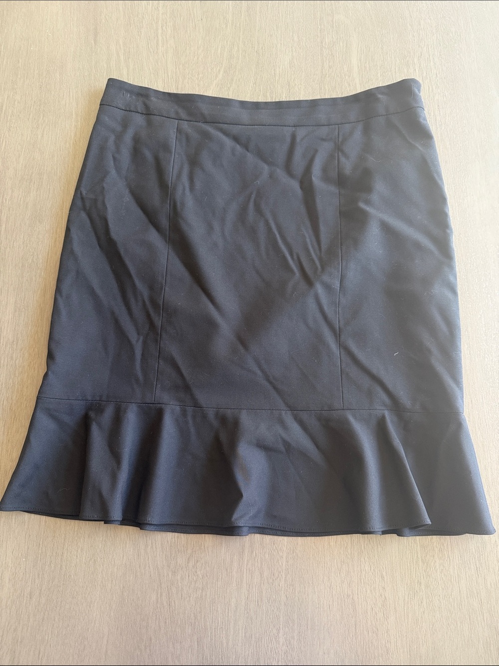 Laundry By Shelli Segal Black Pencil Skirt with Ruffle Hem